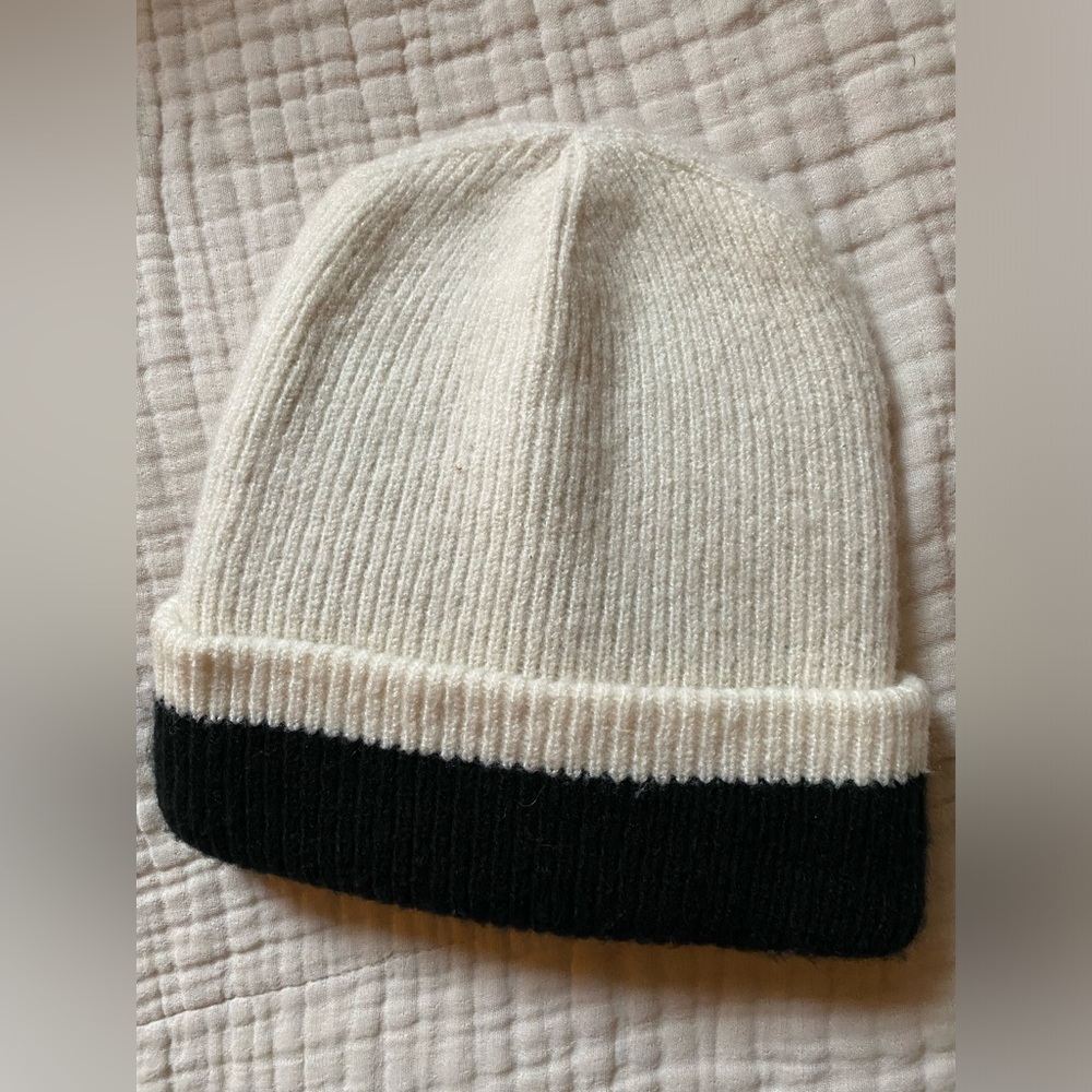 Maeve Anthropologie Black and White Beanie